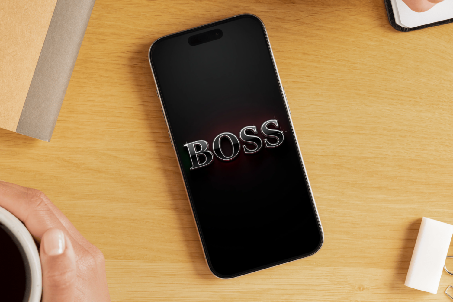 Fundal Telefon BOSS 16,4K – Wallpaper Premium Masculin Dark Elegant pentru iPhone & Android